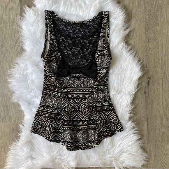 Tribal print top - Picture 2 of 5